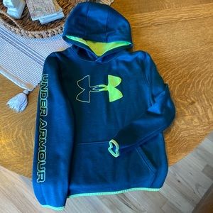 Under Armor YXL hooded sweatshirt, cold gear